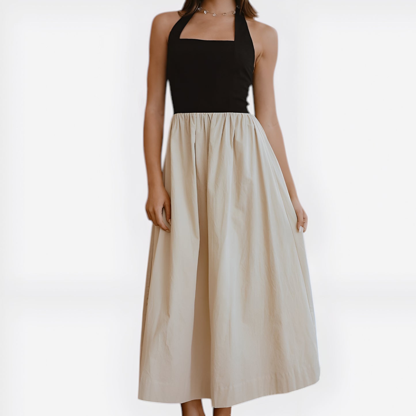 Two-Tone Halter Maxi Dress with Fitted Bodice and Gathered Skirt