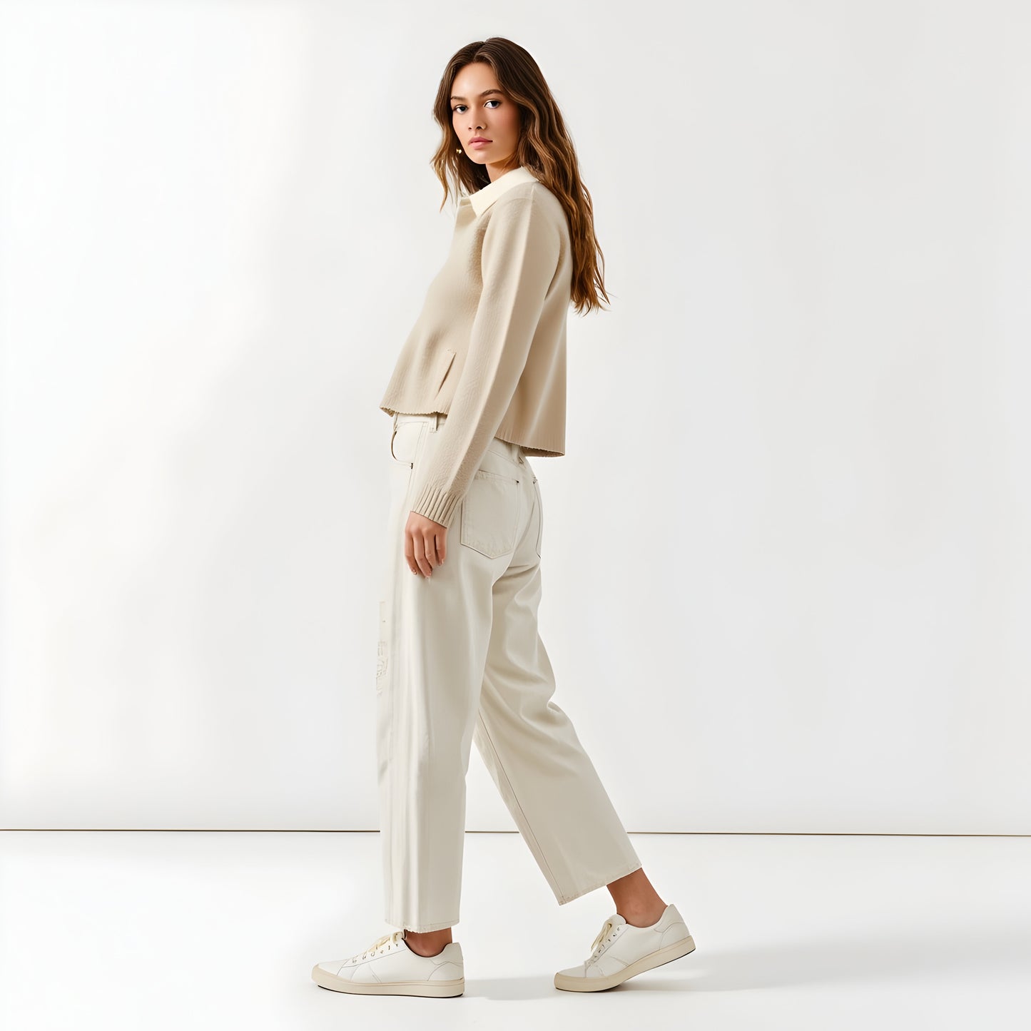 Cropped Knit Cardigan with Contrast Point Collar and Button Front Closure