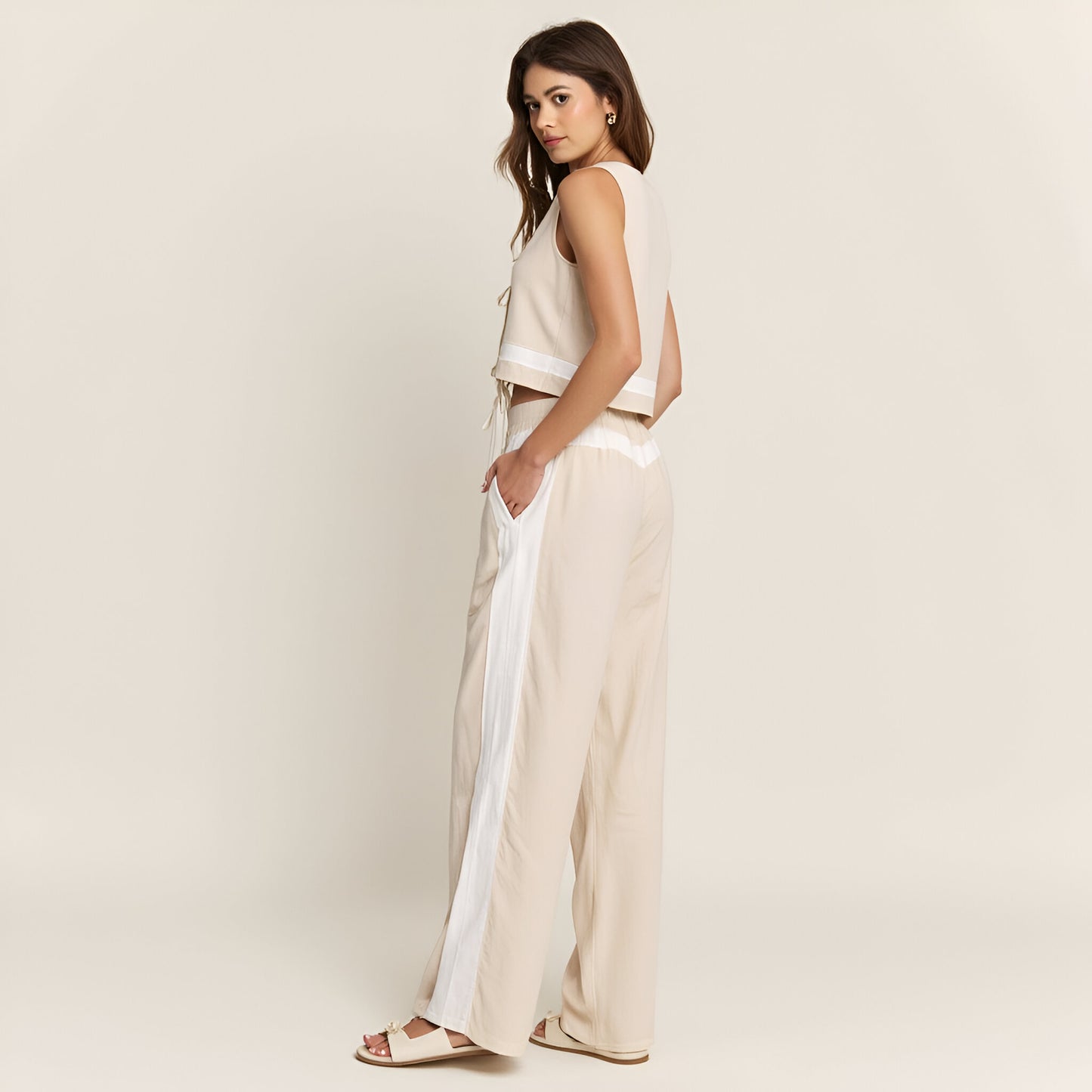 Sleeveless Tie-Front Crop Top and Wide-Leg Pant Set with Contrast Trim