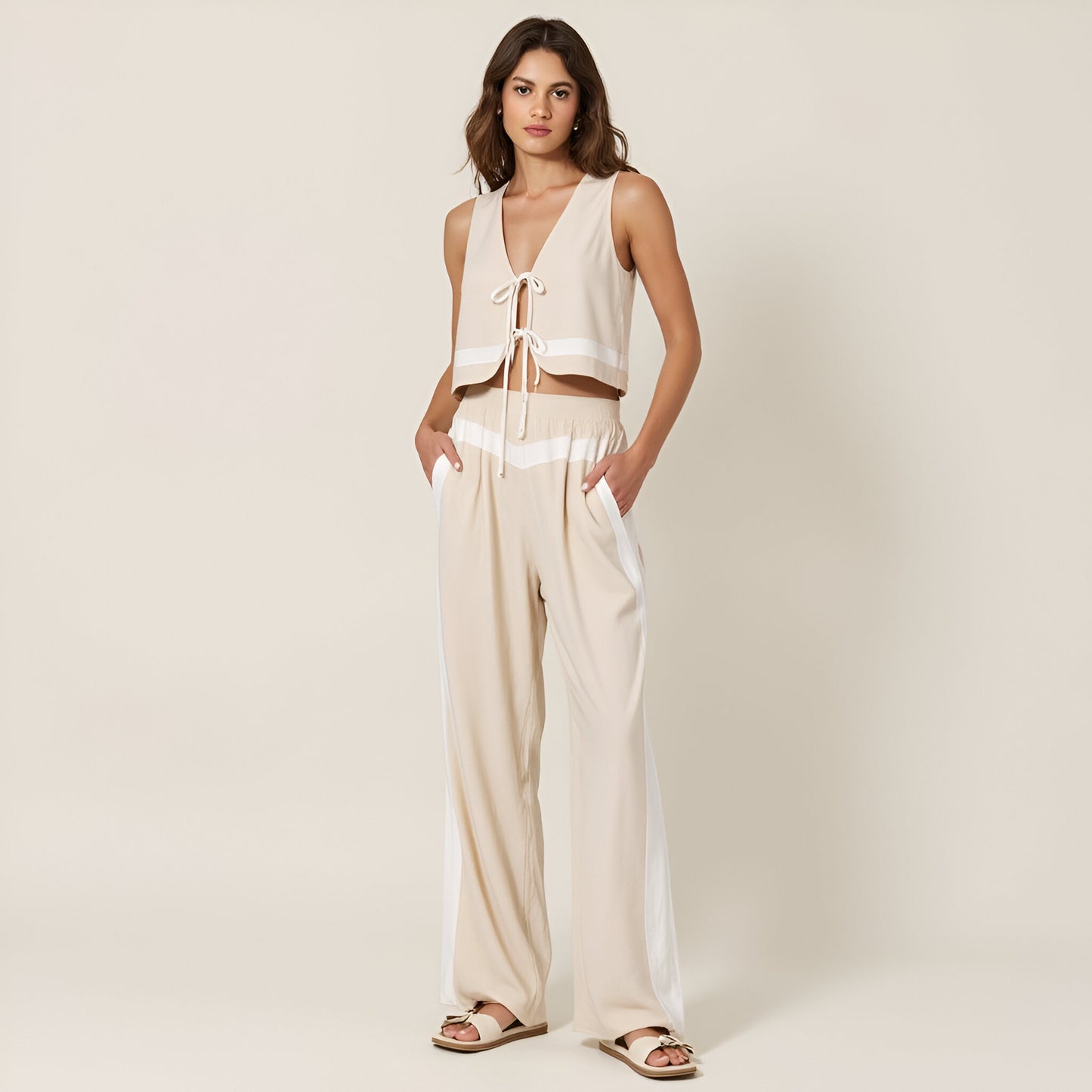 Sleeveless Tie-Front Crop Top and Wide-Leg Pant Set with Contrast Trim
