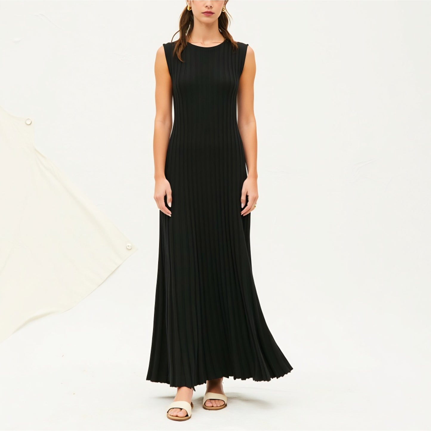 Sleeveless Ribbed Knit Scoop Neck Maxi Dress with Pleated Skirt