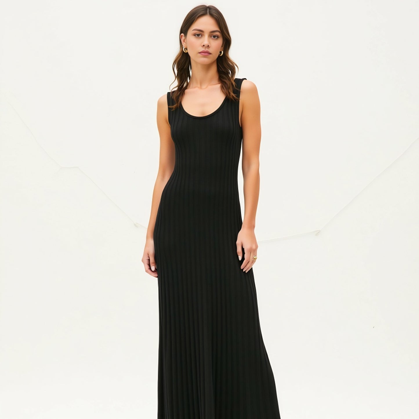 Sleeveless Ribbed Knit Scoop Neck Maxi Dress with Pleated Skirt