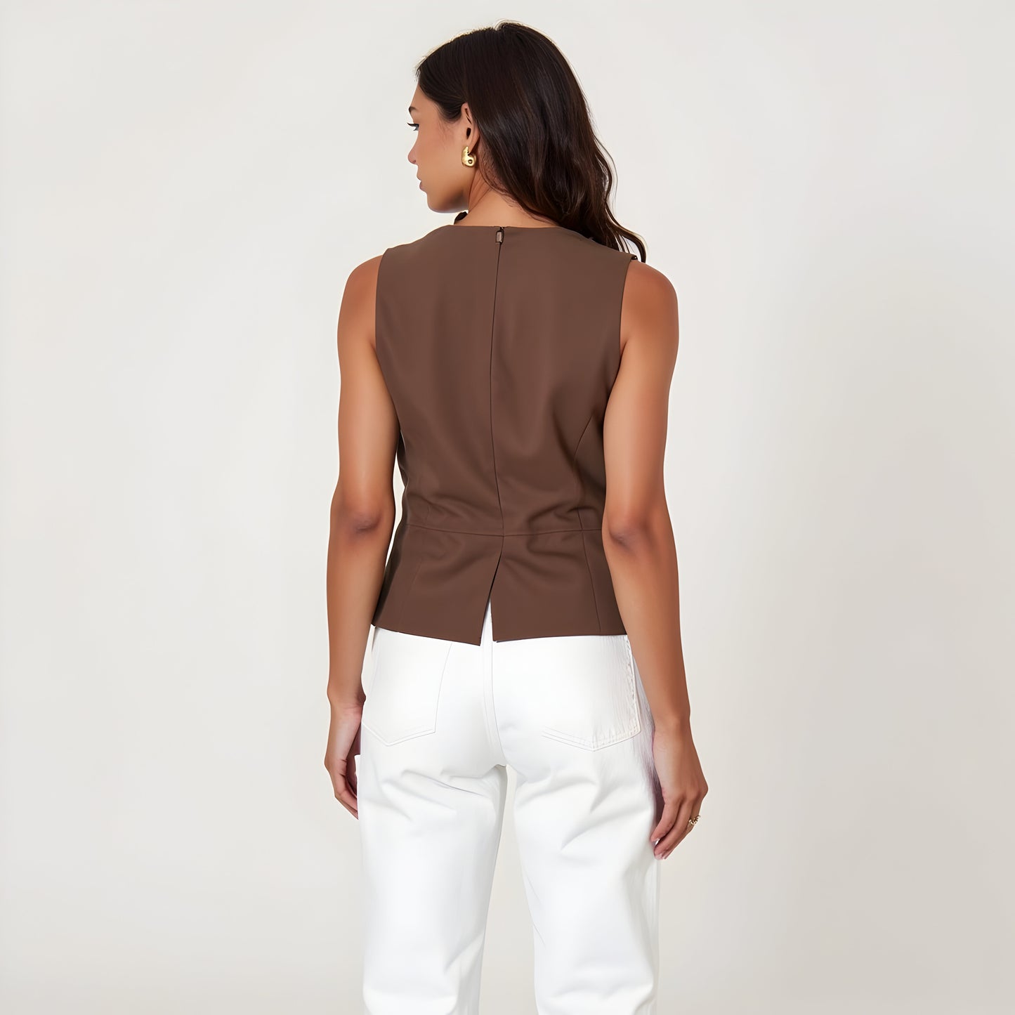 Sleeveless Asymmetric Button-Up Top with Tailored Fit and Scoop Neckline
