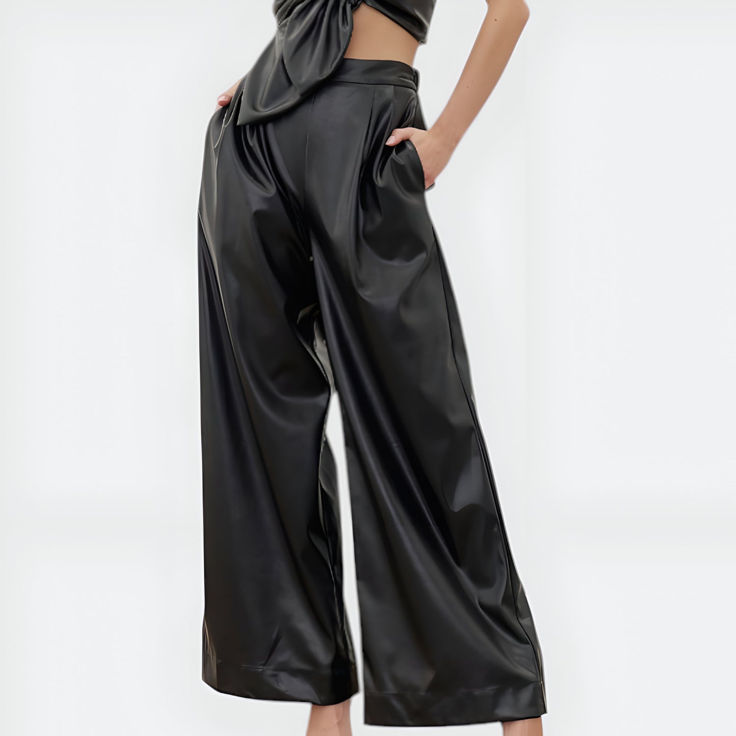 Wide-Leg Faux Leather Pants with High Waist and Sleek Seam Detailing