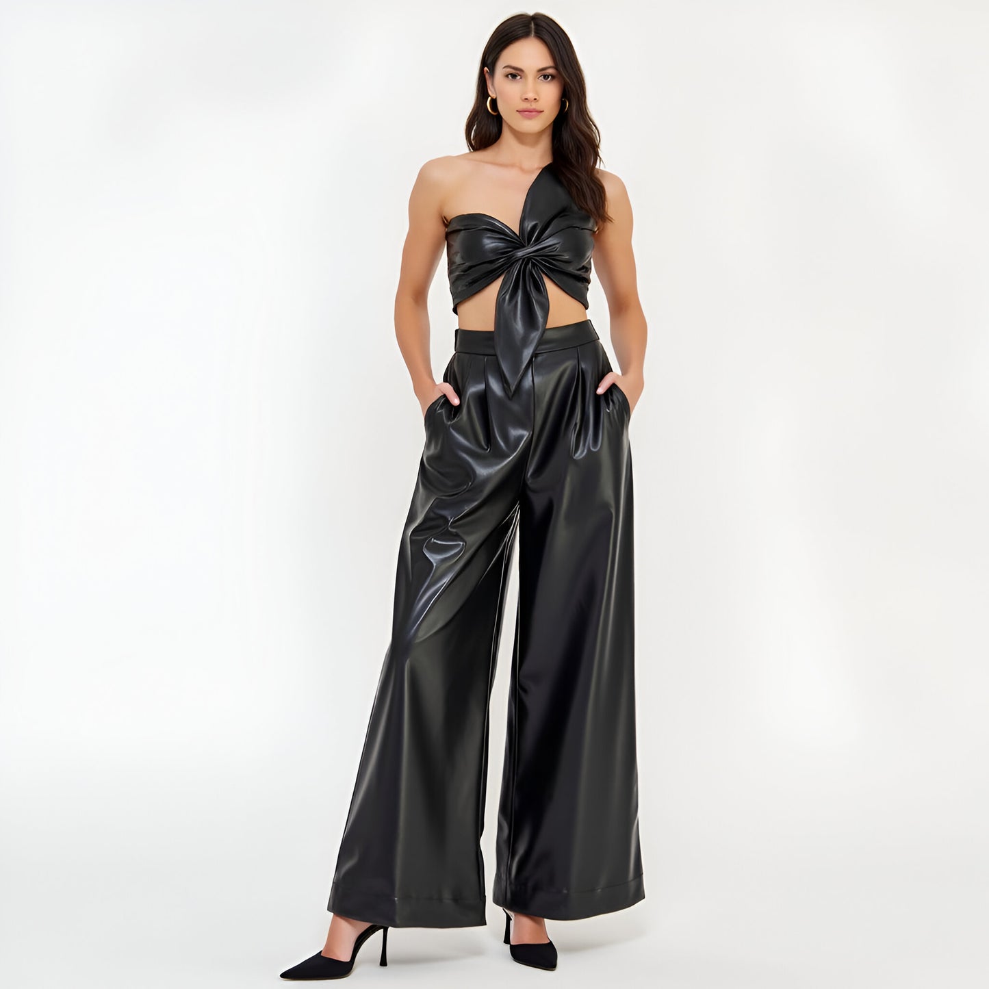 Wide-Leg Faux Leather Pants with High Waist and Sleek Seam Detailing