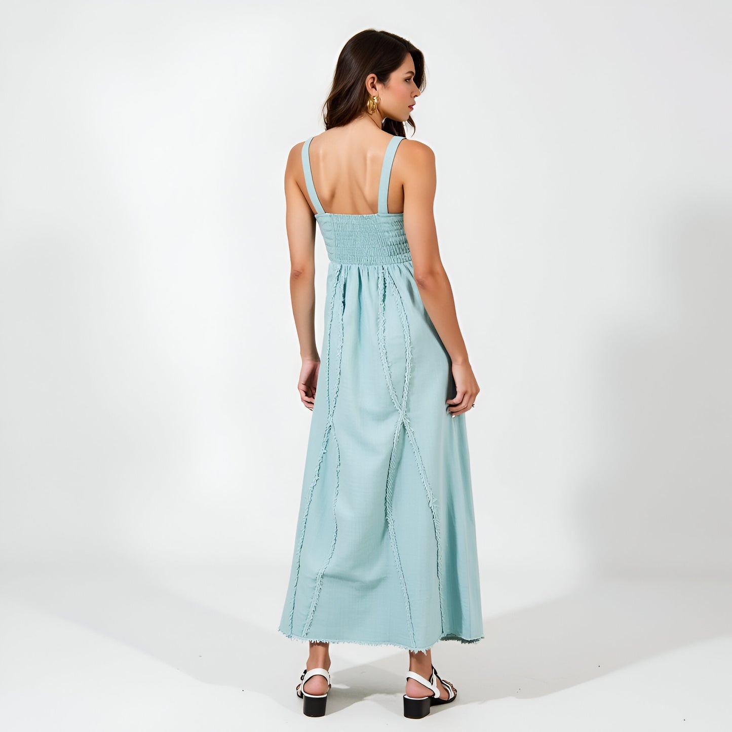 Sleeveless Maxi Dress with Textured Trim and Flowing Silhouette