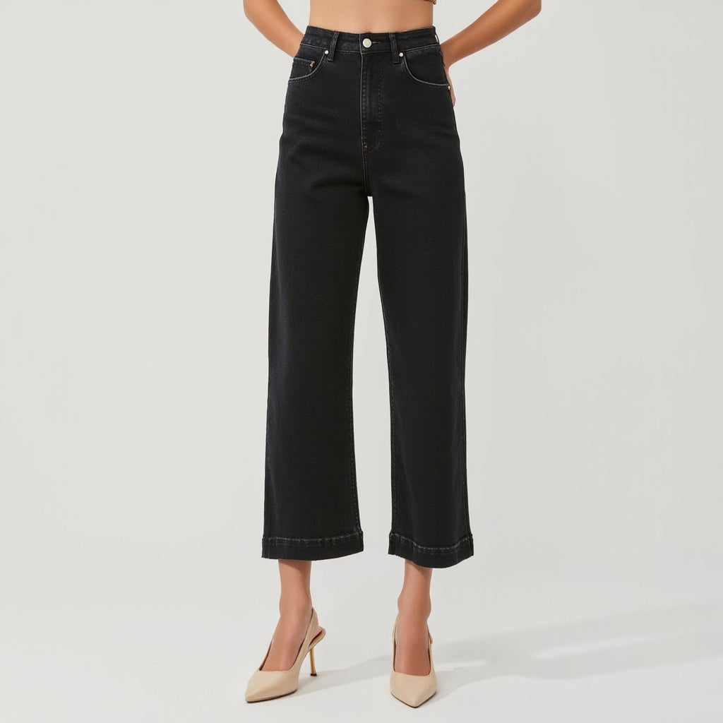 High Waist Black Wide-Leg Cropped Jeans with Clean Hem