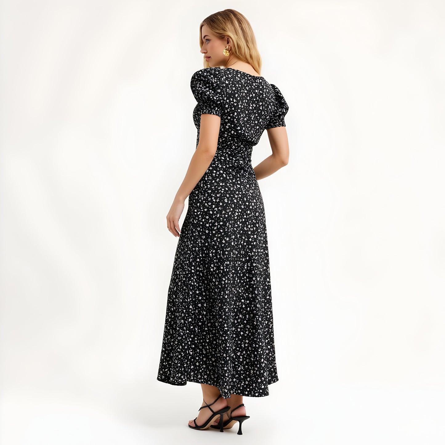 Floral Print Maxi Dress with Puff Sleeves and Flattering V-Neckline