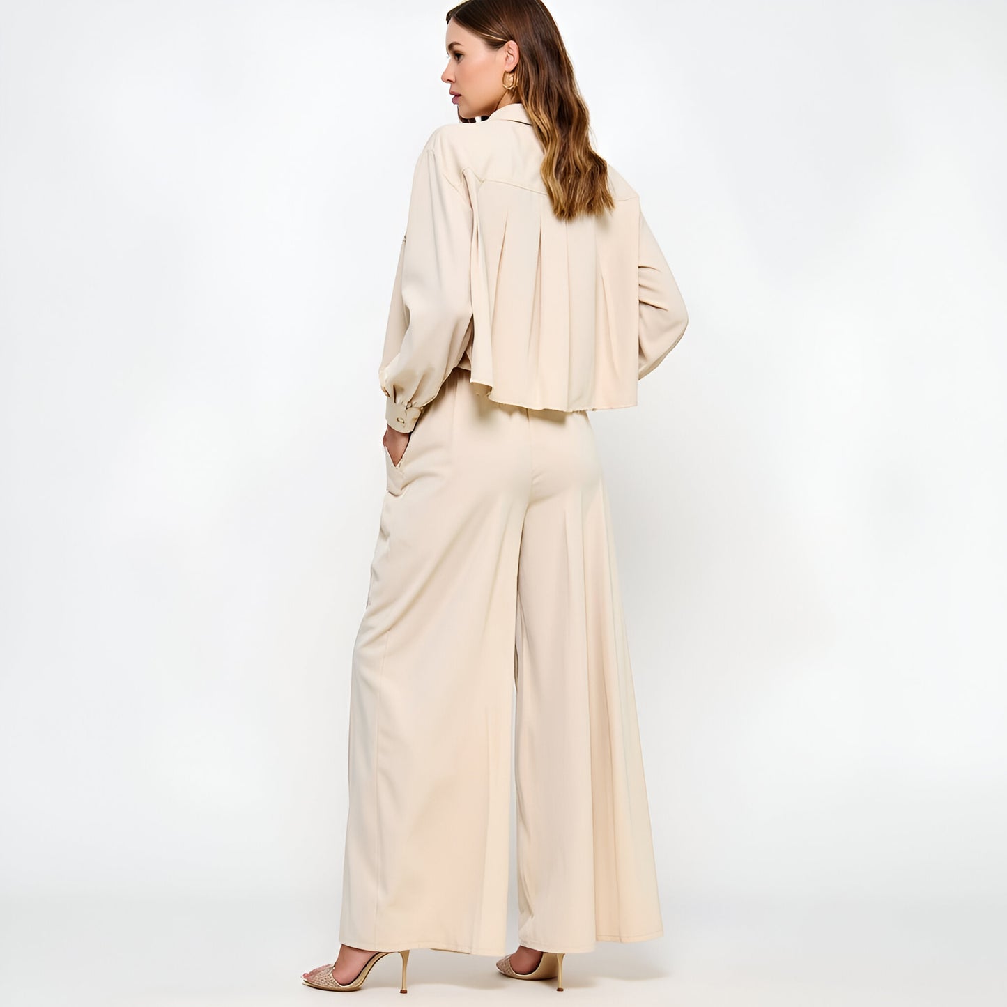 Button-Front Collared Blouse with Boxy Silhouette and Long Cuffed Sleeves