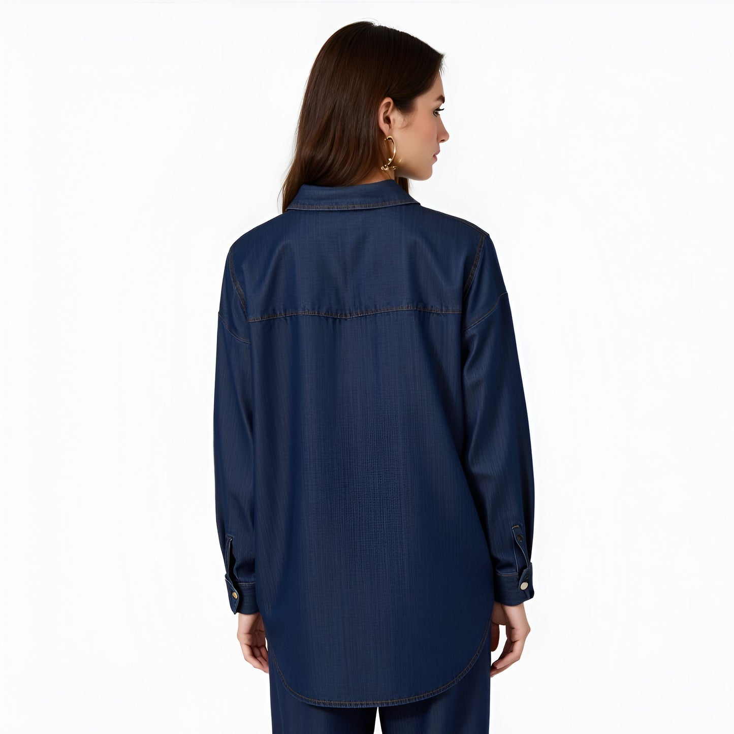 Classic Button-Up Denim Shirt with Contrast Stitching and Long Sleeves
