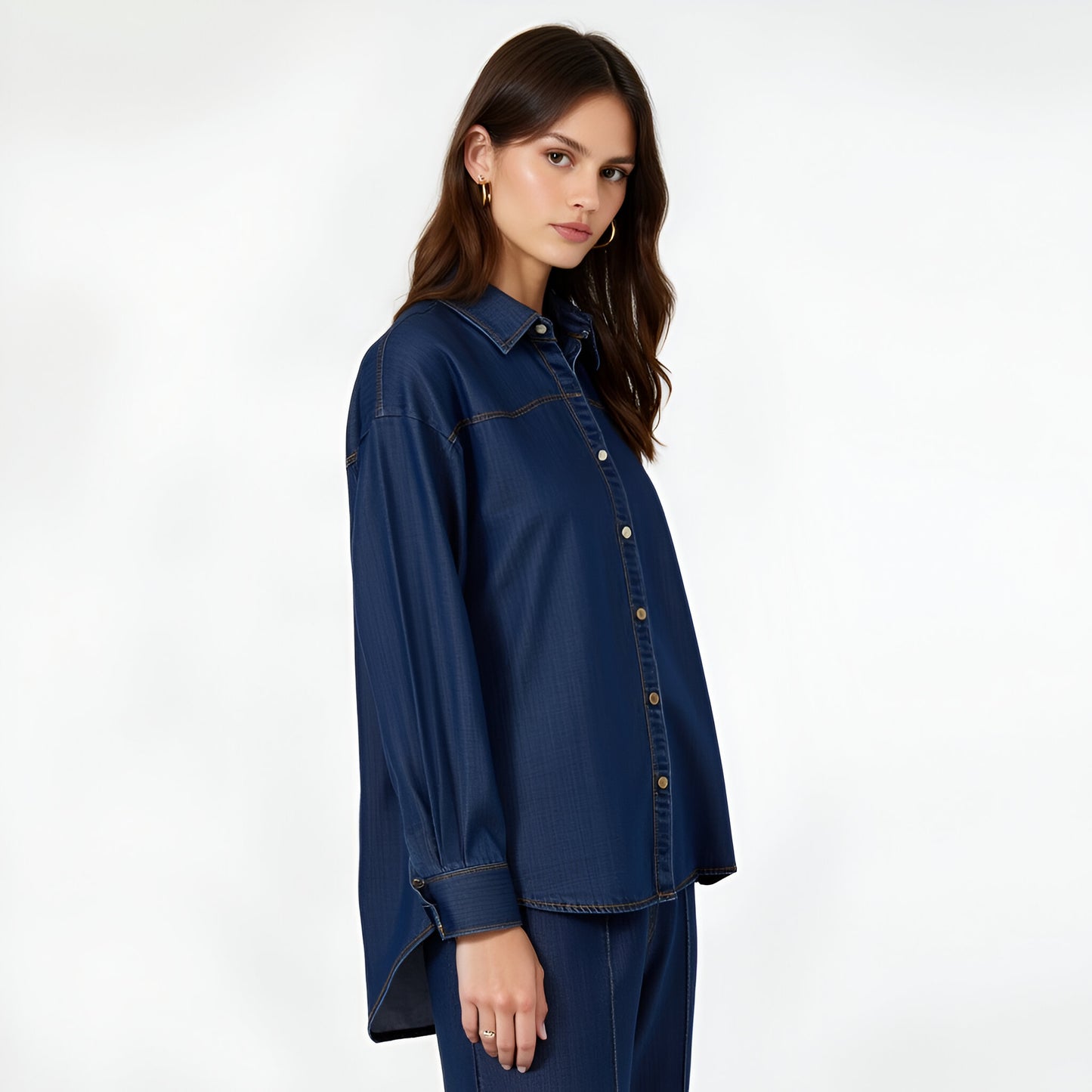 Classic Button-Up Denim Shirt with Contrast Stitching and Long Sleeves
