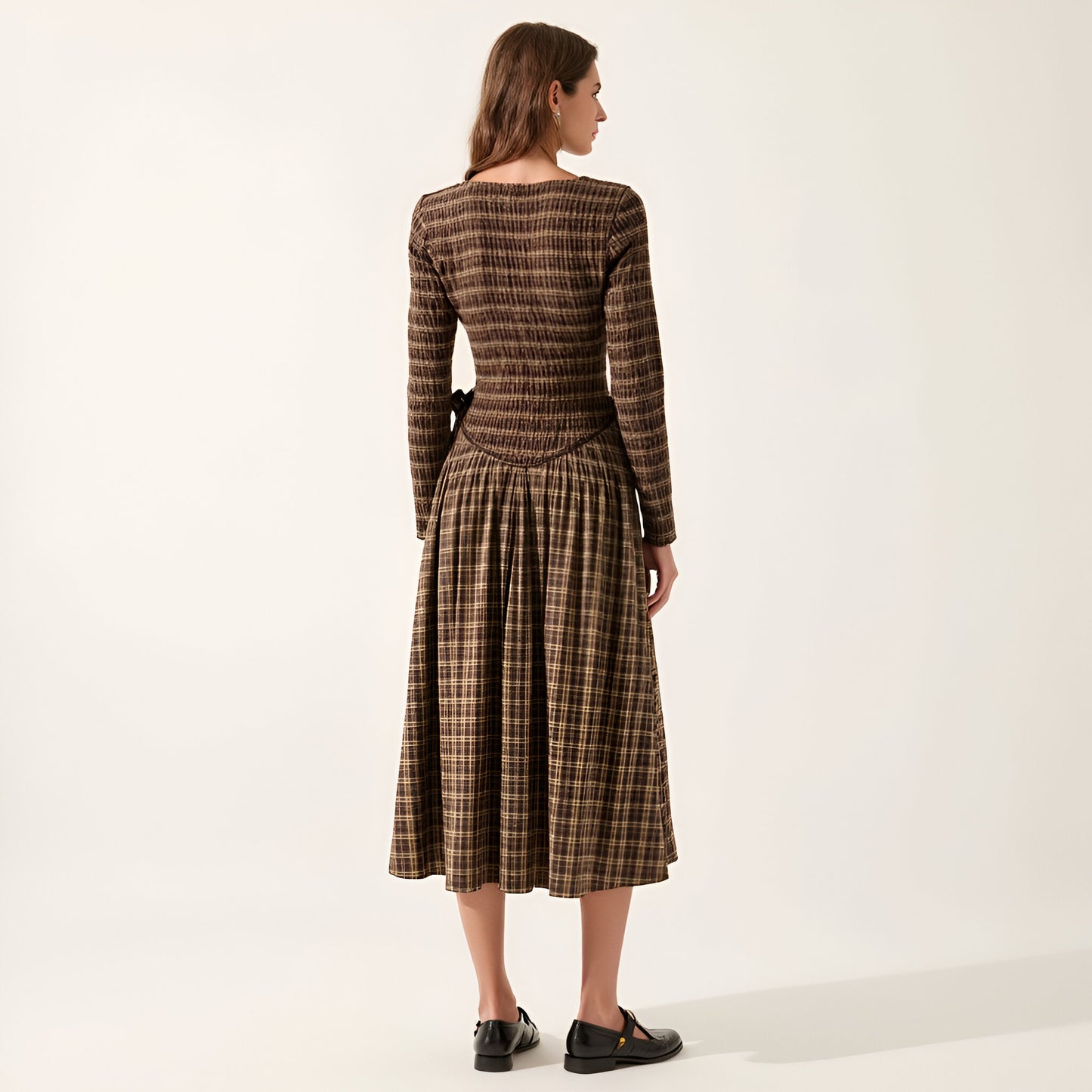 Plaid Long Sleeve Midi Dress with Fitted Bodice and Gathered Skirt