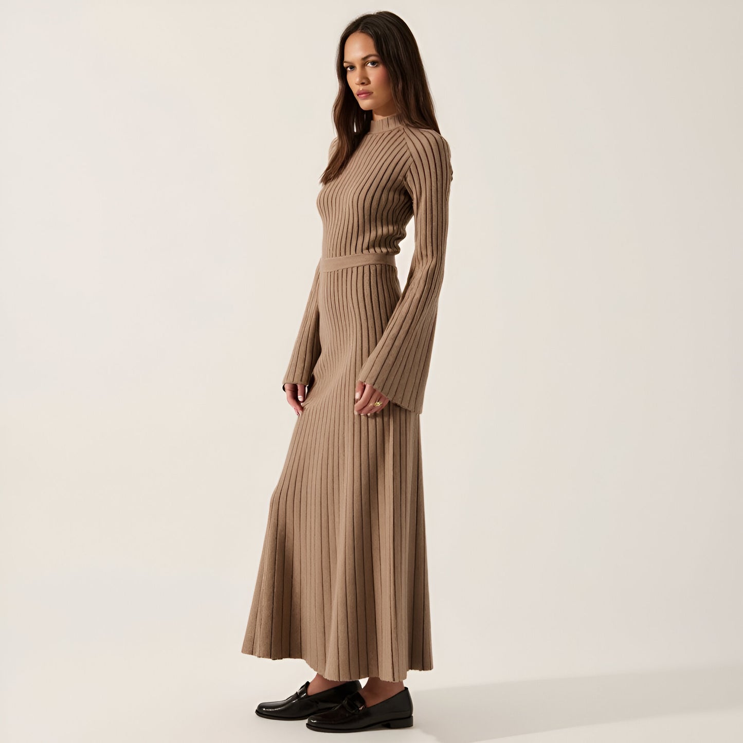 Ribbed Knit Long Sleeve Maxi Dress with Flared Cuffs and Fit-and-Flare Silhouette