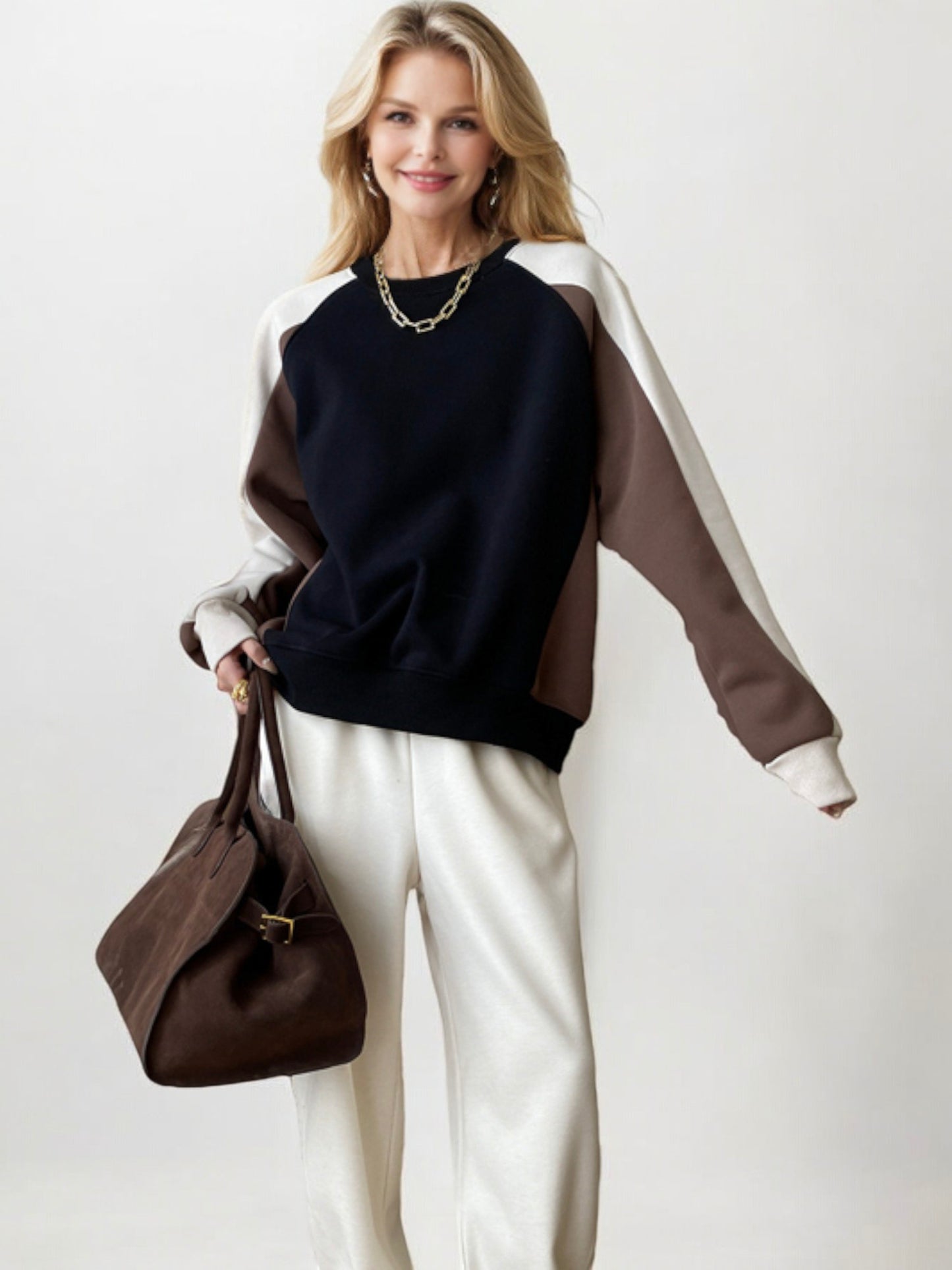 Colorblock Raglan Sleeve Sweatshirt with Relaxed Fit