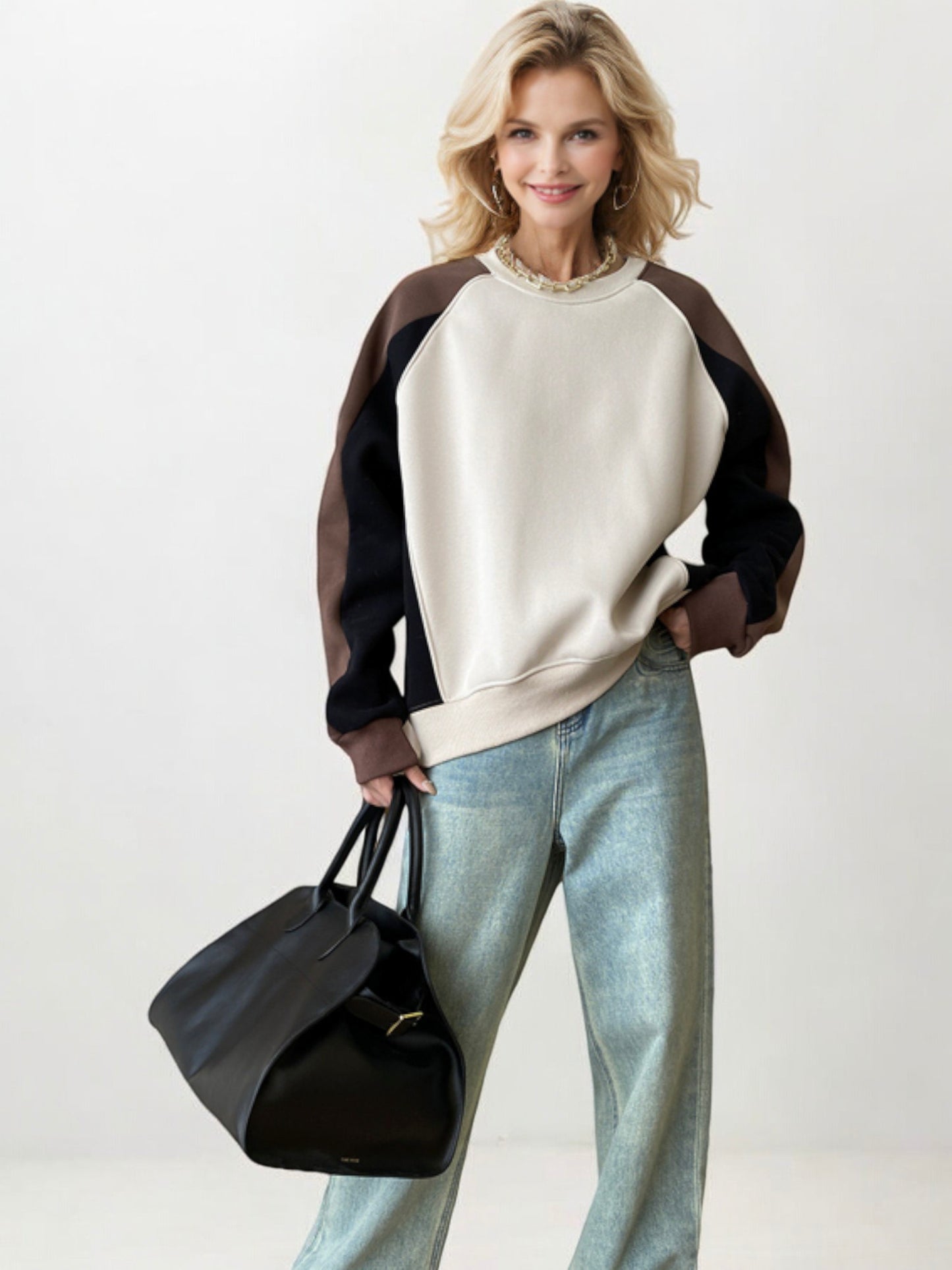 Colorblock Raglan Sleeve Sweatshirt with Relaxed Fit