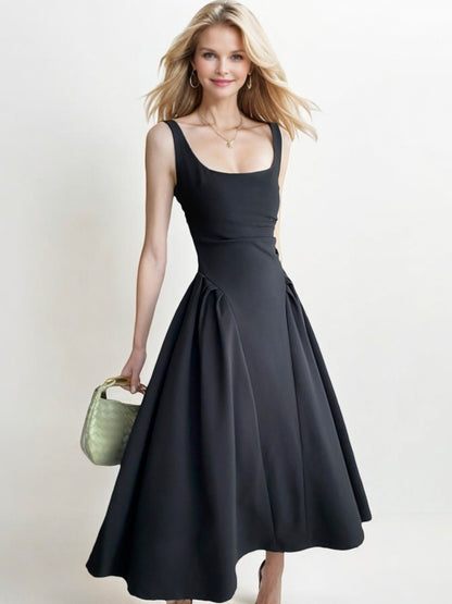 Sleeveless Fit-and-Flare Midi Dress with Scoop Neckline and Pleated Skirt