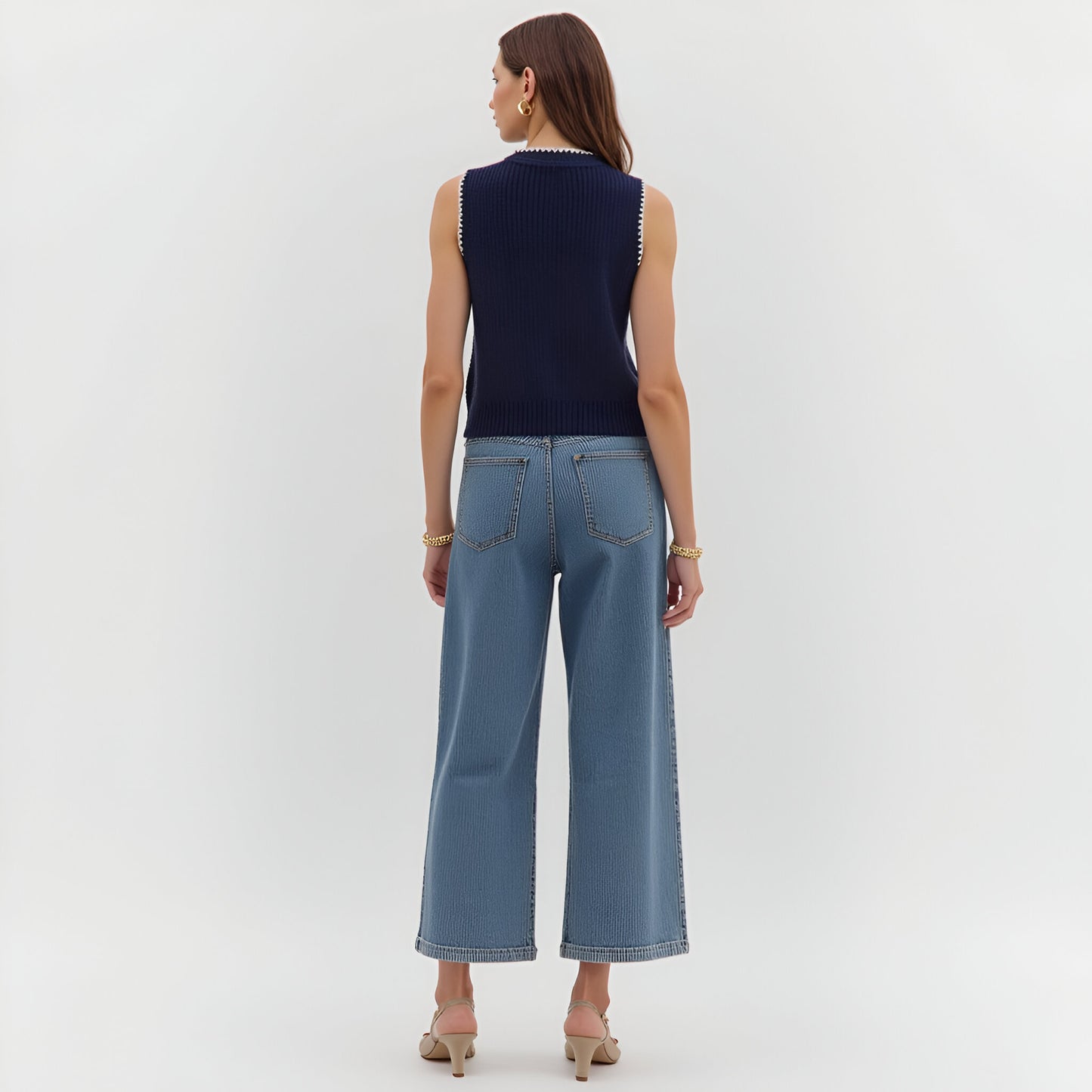 Sleeveless Knit Top with Contrast Trim and Tie Neck Detail