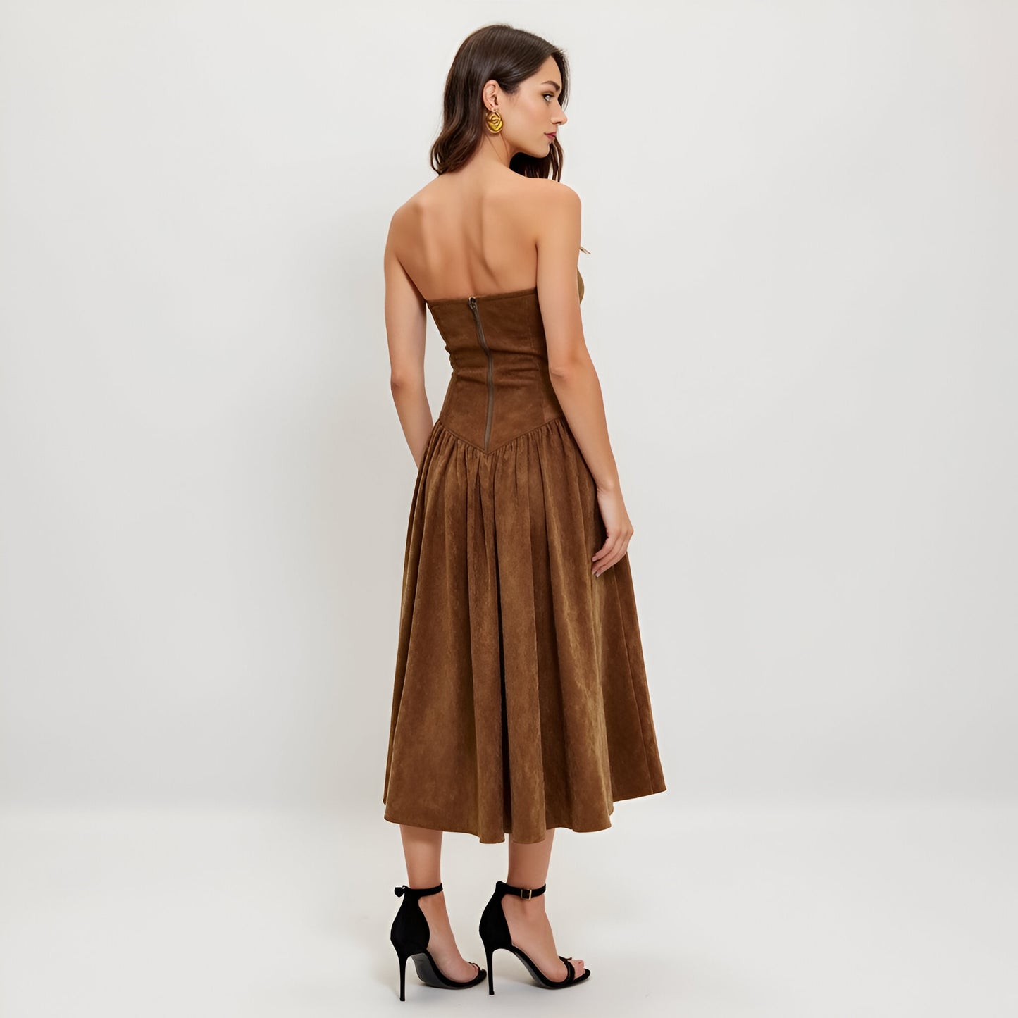 Strapless Midi Dress with Fitted Bodice and Flared Skirt