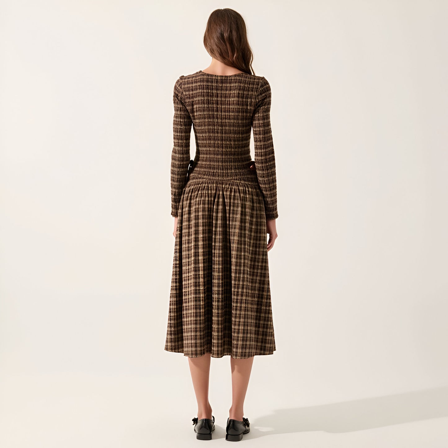 Plaid Long Sleeve Midi Dress with Fitted Bodice and Gathered Skirt